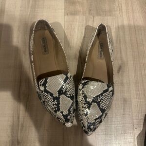 Steve Madden Black and White Snakeskin Flats